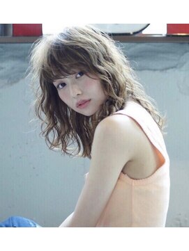 ラべリー 池袋(LOVELEY) 透け感ブラウン　ヘアカラー【池袋】