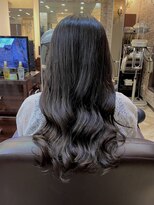 キャラ 池袋本店(CHARA)&nbsp;韓国風パーマで可愛いロングヘア♪【貴也/コテ巻き風パーマ】