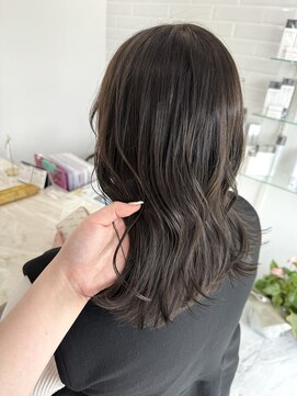 ビューティーサロン クロス(CROSS) ダークブラウン/暗めカラー/上品カラー/艶カラー20代30代40代