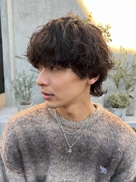 イズバイフィフス(is by fifth) 波巻きパーマメンズマッシュウルフカットツイストパーマ刈り上げ