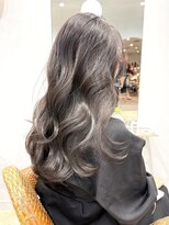 ティエラ 原宿 表参道(Tierra)&nbsp;原宿表参道Tierra OLさんでも安心！艶と透明感の共存グレージュ