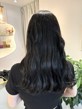 リアン(Lien) 暗めアッシュカラー Akane