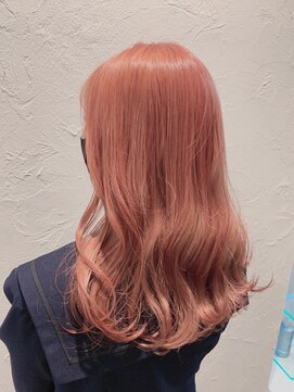 ソレイユトウキョウシブヤ(SOLEIL TOKYO shibuya) ロングレイヤーブリーチピンクベージュ