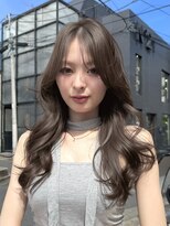 オニキス(ONYX)&nbsp;T196レイヤーカットグレージュオリーブくびれヘアハッシュカット