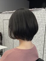 アコロン 武蔵小杉(acoron.)&nbsp;艶とフォルムで魅せるナチュラルショートボブ【武蔵小杉】