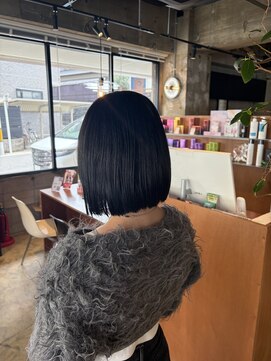 アップデート(up date) 【update/YUI】ダークグレージュ×ぱつっとボブ
