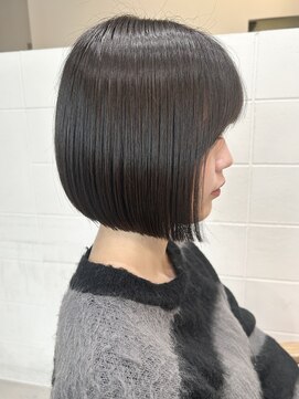 レリコ ニド(Relico-nid) 髪質改善20代30代 ナチュラル前下がりボブ 京都 四条烏丸