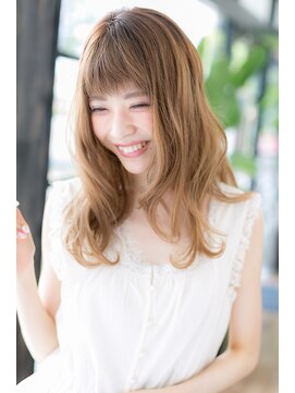 ヘアーショップ エヌアンドエー 越谷店(hair shop N&A) どんな顔型にもOK!フェザーロングStyle×ゴールドベージュ