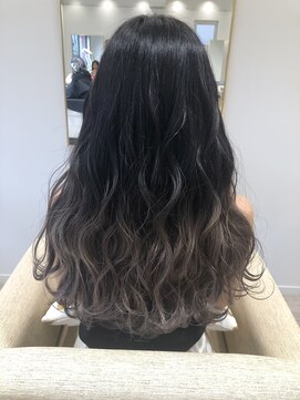 ブティック(boutique) 「お客様施術後フォト」ロング グラデーションカラー