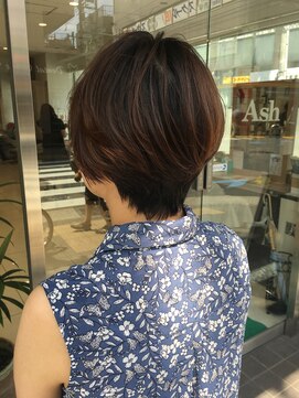 アッシュ 等々力店(Ash) 丸みナチュラルショートボブ Ash等々力 寺内紳悟
