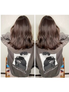 サロン クィ ベルジョーネ(SALON QUI BELLGIONE) ダークアッシュ×インナーカラーミルクティー