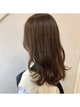 トゥリール(tout RIHRE) ロング×アッシュベージュ