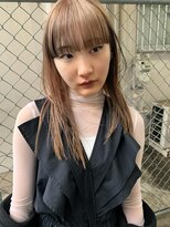 ホワイトカラー　ホワイトブロンド　ミルクティーベージュ　ボブ
