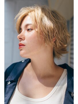 ピズム(PISM) センターパート×セミウェットウェーブ/ボブルフ/ベビーバング