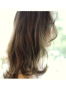 ユリアーナ(yuliana HAIR&SALON) たぷっとレイヤー