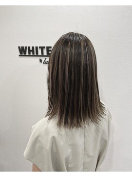 アンダーバーホワイト 阪神西宮店(_WHITE) 外国人風ハイライトカラー