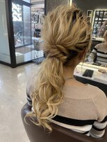 デザインサロンリア(design salon Lia)&nbsp;編みおろしポニー