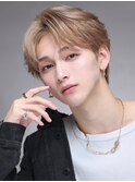 韓国ヘアハイトーンフェザーショート
