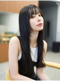 暗髪×顔まわりロングレイヤー
