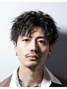 アストラ(ASTRA) MEN’S HAIR/サーフカール/刈り上げセンターパート