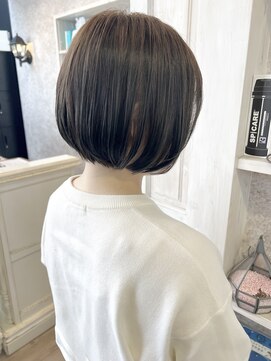 キャアリー(Caary) 福山市Caary簡単まとまり内巻きボブ前下がり韓国風ヘンリーボブ