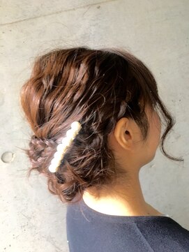 シュリット(schritt) ゆるふわアップスタイル☆