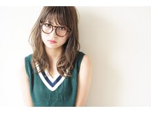 【目を惹く上質なナチュラルスタイル】