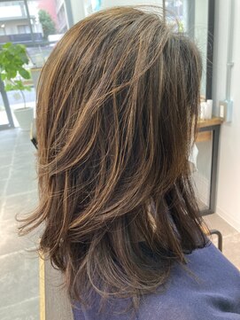 シーソー(SEE-SAW) 大人のナチュラルハイライトスタイル