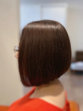 シエル 長岡市(ciel) 前下がり2ブロックボブ