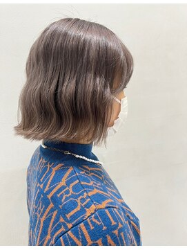 バズ(BUZZ) くびれウェーブ×ボブ