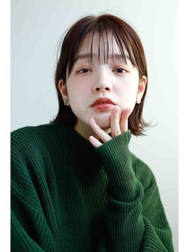 ペペ(PEPE) 【PePe】暗髪カラー×外はね×シースルーバング