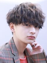 オーシャントーキョー サニー 原宿(OCEAN TOKYO Sunny)&nbsp;波巻きパーマツイストスパイラルパーマツーブロックメンズ黒髪