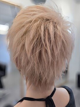 テティ(Tetty) ベリーショートウルフ