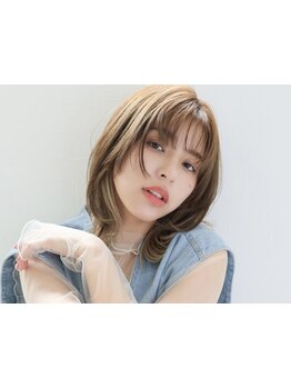 【江坂駅3分】小顔やお顔のバランス、骨格などを見てひとりひとり1番かわいいバランスを作るカット技術が◎