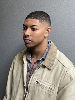 グロウヘアワークス トウキョウ(grow hair works tokyo)の写真/【平日21時半迄営業】大人男性のリピーター続出の人気ケア！日常メンテナンスから特別な日のお手入れまで。