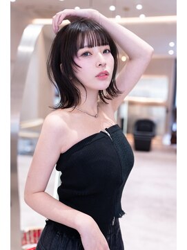 ケアリー プレナ海浜幕張(Carelly) デザインカラー/レイヤーカット/ウェットヘア/オリーブベージュ