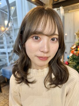 オリーブグレージュカラー用賀