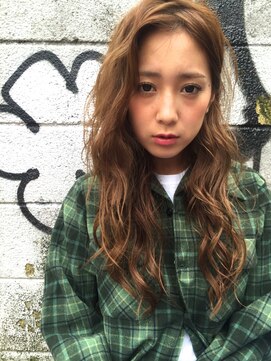 レオニード 表参道(LEONID) 【KHANAHOA】西海岸風くねくねウェーブ