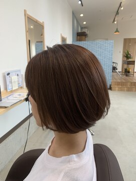 マンタップヘアー(Man Tap Hair) ミニボブ