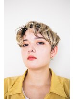 ピズム(PISM)&nbsp;耳かけハンサムイメチェンショート／ハイライト＆ローライト