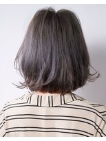 タヤ 自由が丘店(TAYA)&nbsp;20代シースルーバングハイライトオリーブカラー外ハネミディアム