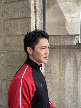 ウェルネス(Wellness) ベリーショート、刈り上げないスタイル、ローフェード