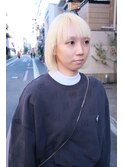 ホワイトブロンドボブ
