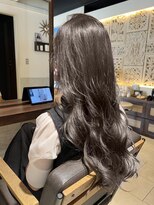 ヘアリゾート粋 ティガ 池袋店(tiga)&nbsp;池袋 アッシュグレージュ ロングレイヤー