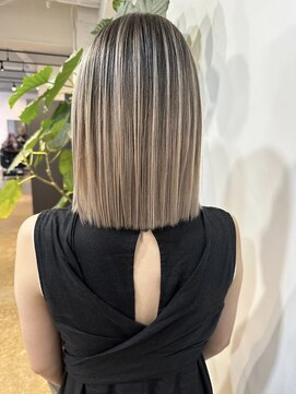 メリー オオサカ(Merly Osaka) バレイヤージュの王様と言えばこれ！_contrast white beige_