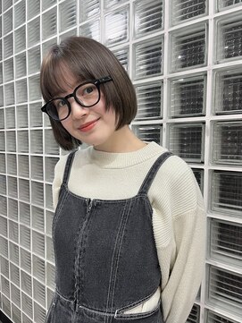 ボヌール オオサカ(Bonheur OSAKA) ラベンダーベージュ×まとまるボブに顔まわりレイヤー