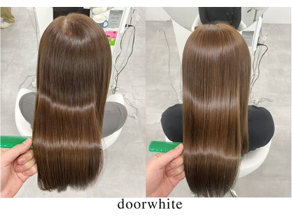 ドアホワイト(door white)の写真
