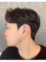 エイル 北堀江(Eir)&nbsp;ダウンパーマ  韓国風　センターパート  骨格補正