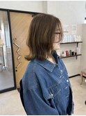 オリーブベージュ ミディアムヘア