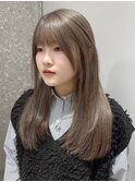 ミディアムレイヤーカット長めボブハイブリーチハイトーンカラー
